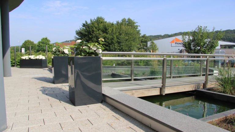 das bester Ort für Pflanzkübel aus Fiberglas