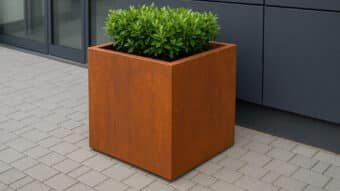 Pflanzkübel aus Cortenstahl Quadratisch 50cm x 50cm x H 50cm CUBI 1