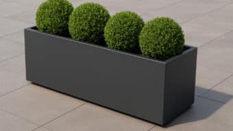 Pflanzkübel aus Aluminium Edoardo 9 auf der Terrasse 2