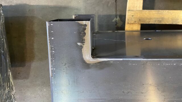 Pflanzkübel corten mit füssen voll verschweisst