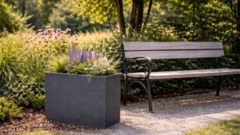 Terrassen Blumenkübel aus Fiberglas in Beton Optik LORENZO