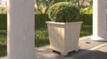 Terrassrn Pflanzkübel Model Country in Farbe Weiss.