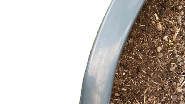 Rand des runden Aluminium-Pflanzkübels