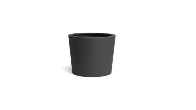 Der Aluminium-Pflanzkübel Rund 50cm x H 50cm SILVESTRO 4 (jede RAL-Farbe) besticht durch sein schlichtes, minimalistisches Design in mattem Schwarz, zentriert auf weißem Grund, mit einer von oben sichtbaren Öffnung und einem schwachen Schattenwurf nach links.