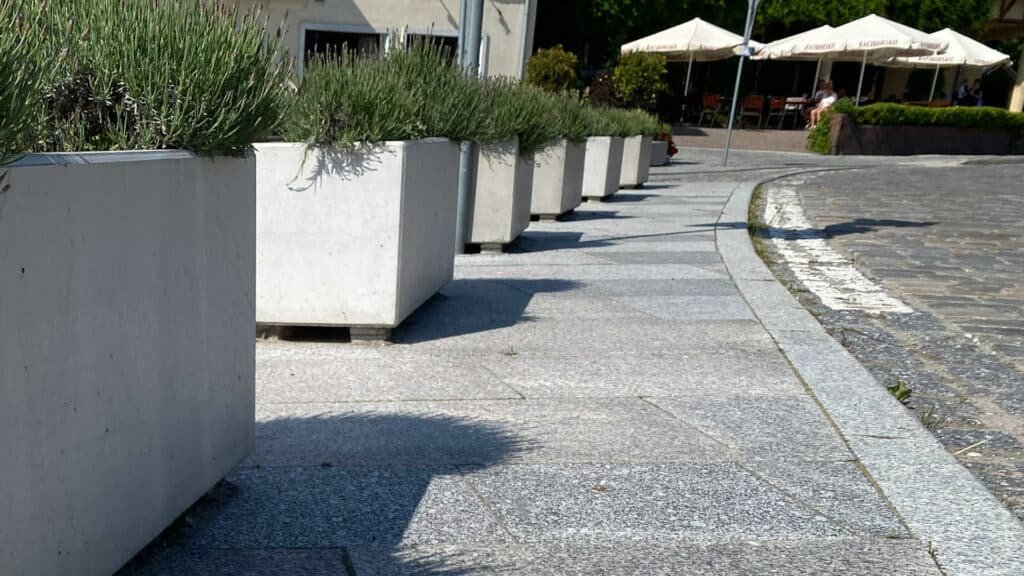 Pflanzkübel beton in Grau