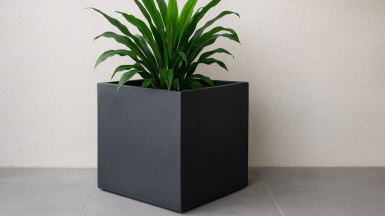 Pflanzkübel aus Fiberglas: Stilvolles Design, hohe Funktionalität und langlebig.