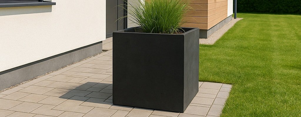 Wie können Sie mit Pflanzkübeln Ihren Garten stilvoll verschönern?-6